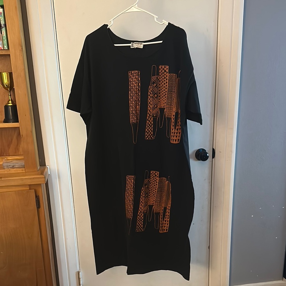 Hawaiian Force Black and Orange Dress Casual Crew Neck Short Sleeve